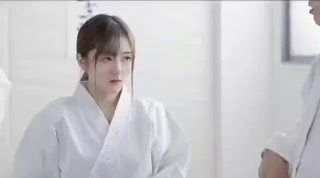 【含羞草推荐】淫蕩秘書少訂房,只好三人行了(前传）